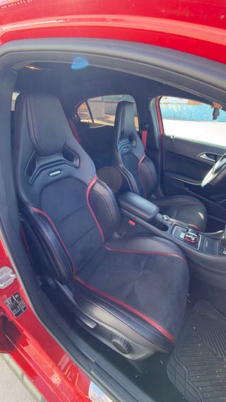 Mercedes-Benz A45 AMG 
