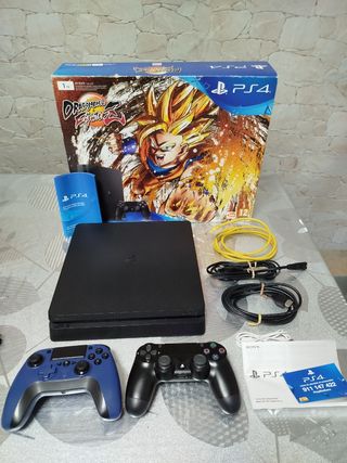 PS4 en su caja original 