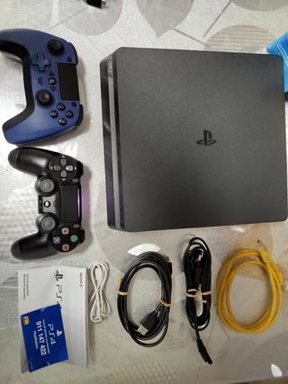 PS4 en su caja original 