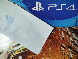 PS4 en su caja original 
