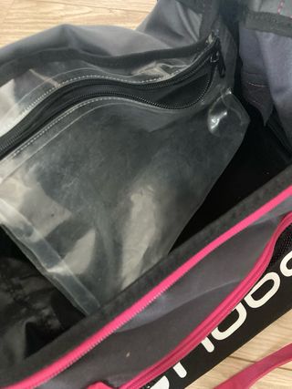 Mochila deportiva Nabaiji negra y fucsia