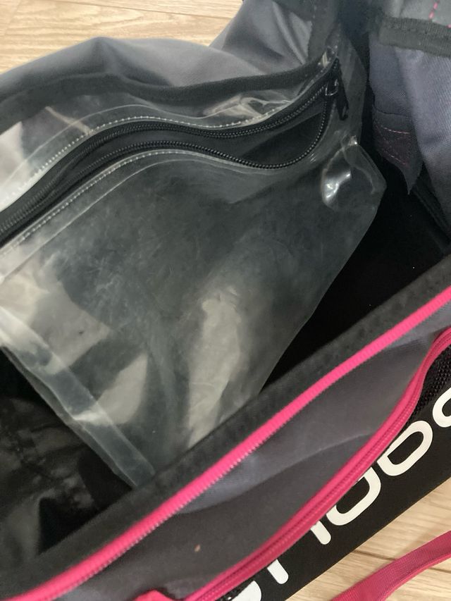 Mochila deportiva Nabaiji negra y fucsia