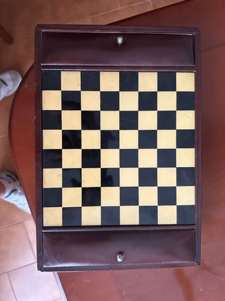 Set di 4 giochi classici, da tavolo e da viaggio