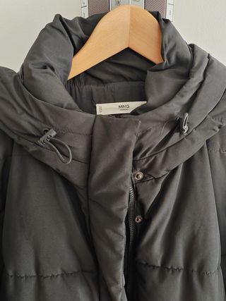 Abrigo plumífero acolchado Mango negro