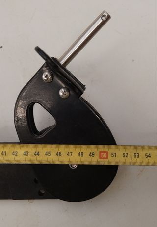 Timón abatible para piragua