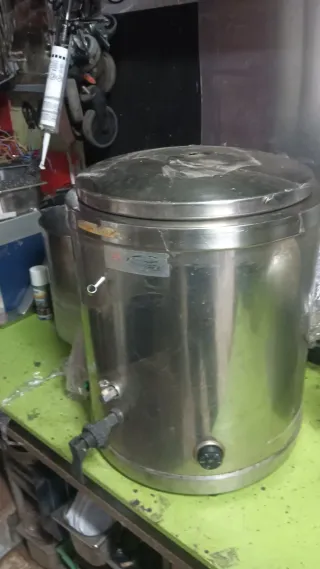 Termo Leche profesional  muy  Grande marc.Campeona