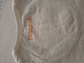 Camiseta Desigual Talla S Dorada