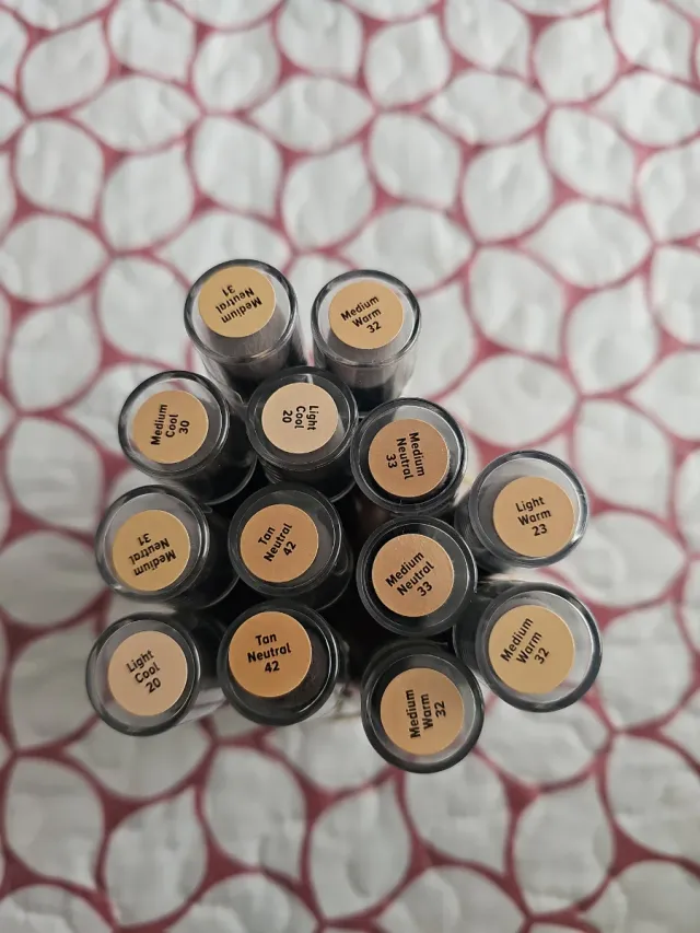 IT Cosmetics Bye Bye Dark Spots Concealer Serum