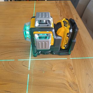 Nivel Láser Dewalt 360°