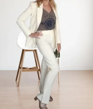 Traje Zara Chaqueta y Pantalón Beige Talla M