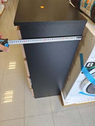 Cómoda 5 cajones madera y metal