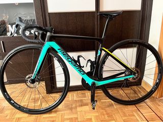 Bicicleta de carretera Megamo