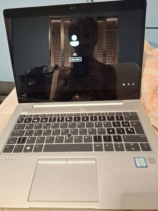 Portátil HP Plata Muy Buen Estado