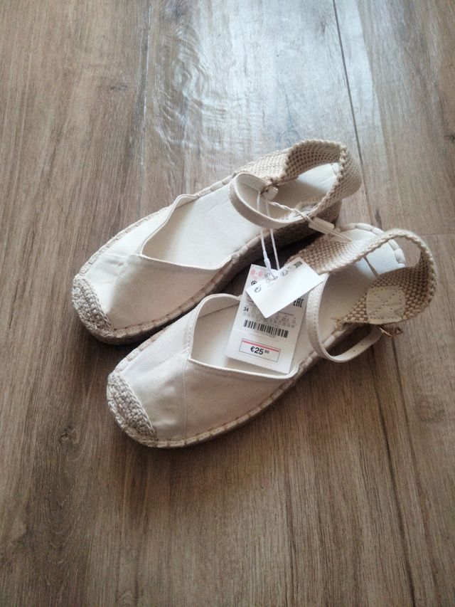 Sandalias esparto niña beige. Talla 34