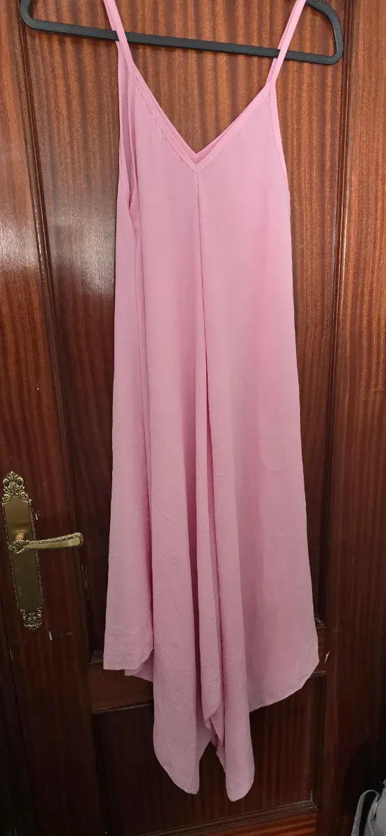 Vestido de playa rosa