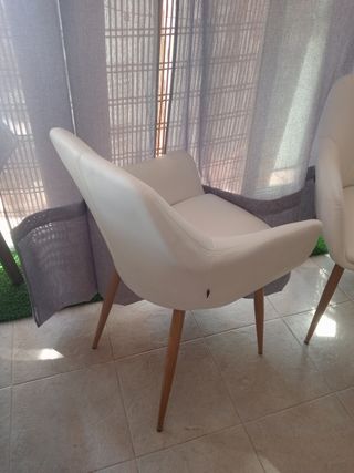 Sillones Sklum blancos madera