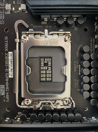 Placa Base ASUS ROG STRIX Z890-E WIFI