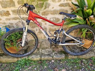 Bicicleta Giant Doble Suspensión talla 


XS