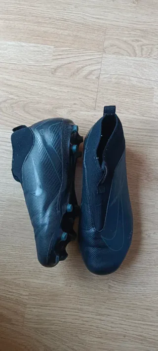 Botas de fútbol Nike Talla 37.5