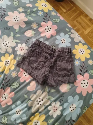 Bershka Shorts Negros Desgastados