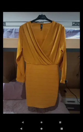 Vestido mini licra mostaza