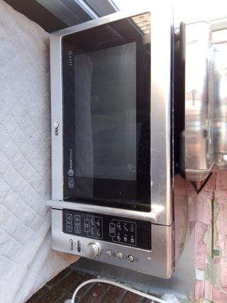 Microondas plateado