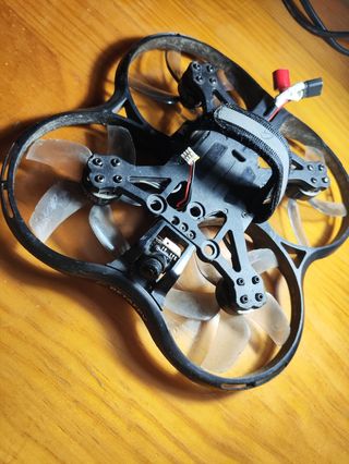 Dron FPV BetaFPV Pavo 30 Analógico