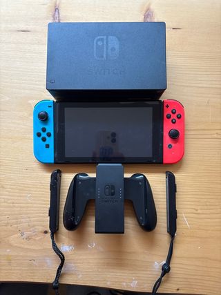 Nintendo Switch Azul y Rojo