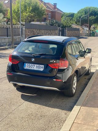BMW X1 2011