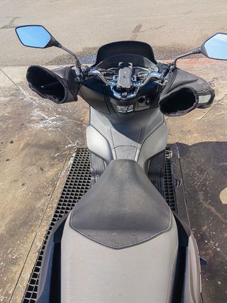 Honda pcx anno 2021 in ottime condizioni