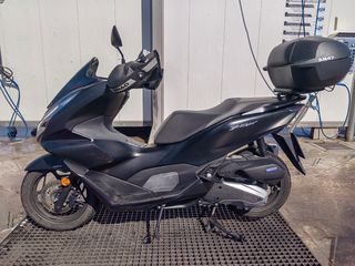 Honda pcx anno 2021 in ottime condizioni