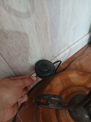 Lámpara de pie rústica madera y metal