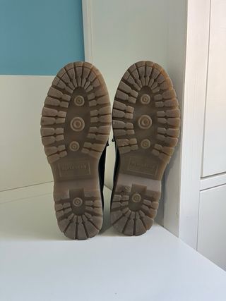 Mocasines plataforma rojizo