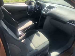Peugeot 207 2007
