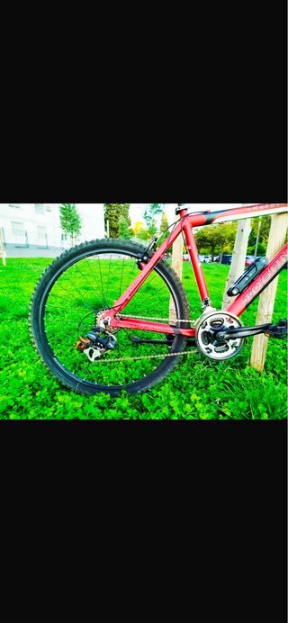 Bicicleta  roja