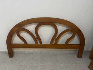 Cama de madera 135cm + mesillas a juego