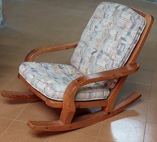 Sillón balancín madera maciza