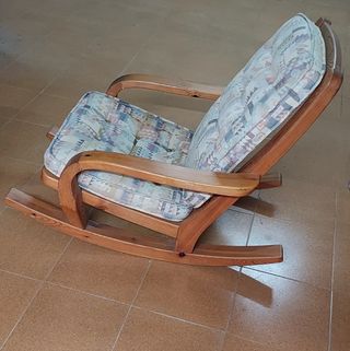 Sillón balancín madera maciza