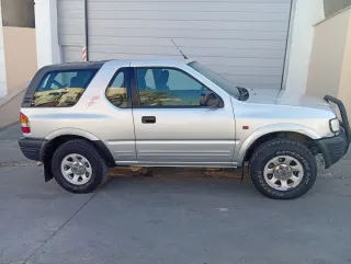 Opel Frontera 1999