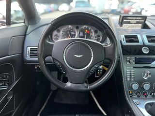 Aston Martin V8 Vantage / 2007 / Manual