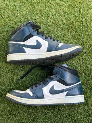 Nike Jordan 1 Mid Midnight Navy T42
