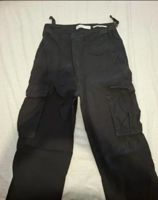 Pantalón Cargo Bershka Talla 36 Mujer