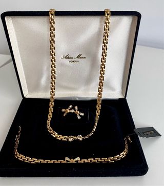 Conjunto Adrien Mann: Gargantilla, Pulsera y Pendi