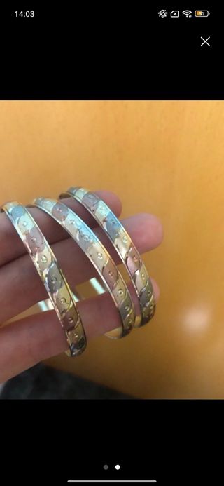 Conjunto de 3 pulseras doradas y plateadas