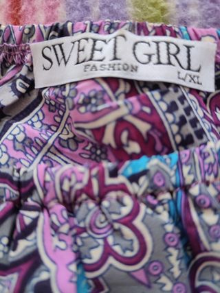 Top corto stampato manica a campana