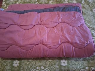 Edredón reversible gris y rosa