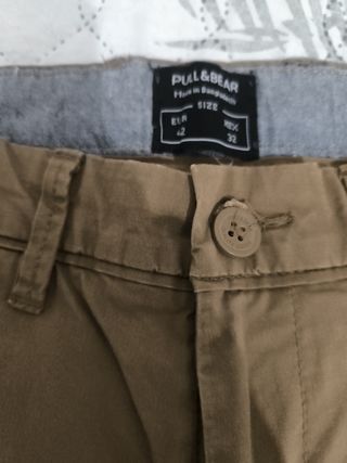 Pantalón chino beige hombre