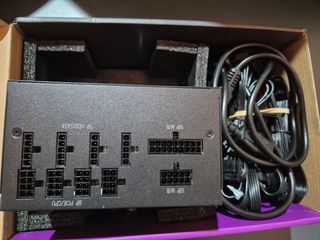 Fuente Alimentación Cooler Master V750 Gold