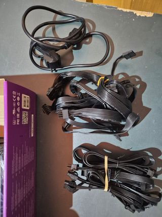 Fuente Alimentación Cooler Master V750 Gold
