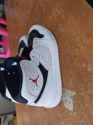 Jordan Jumpman Zapatillas Blancas y Negras